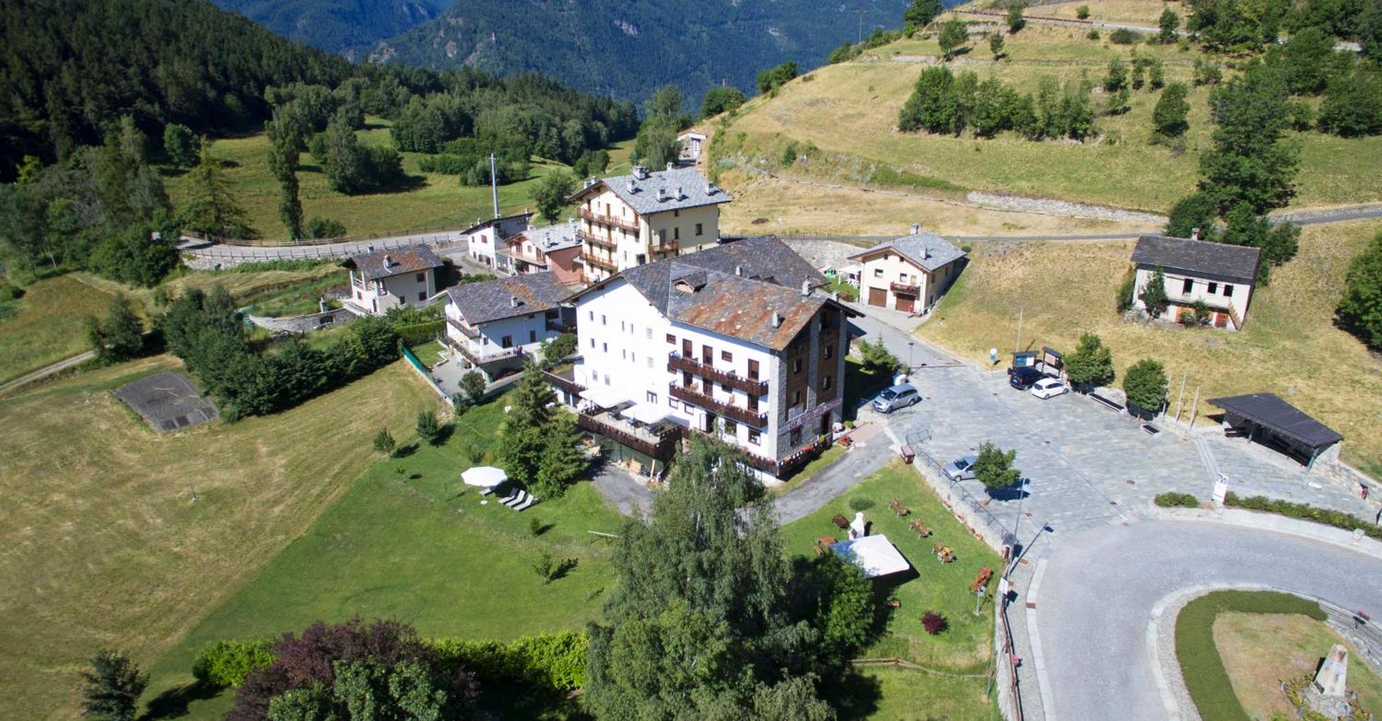 Hotel, Bar & Bistrot Saint Nicolas Gran Paradiso Saint-Nicolas Eksteriør billede